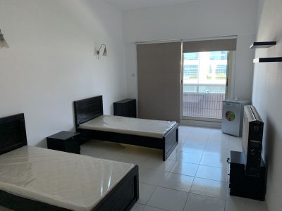 Sharing room for rent in Sheikh Zayed road