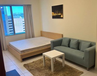 Fabulous Master Bed room for rent in Sheikh Zayed Road