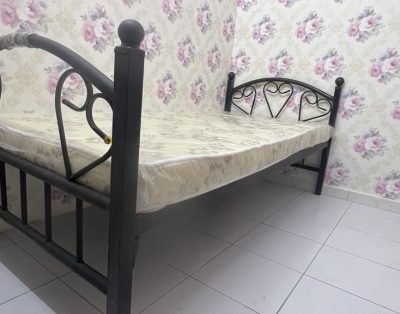 Comfortable Partition room for rent in Al Mankhool