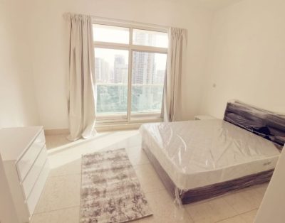 Luxury master bedroom for rent in Marina Mansion Tower