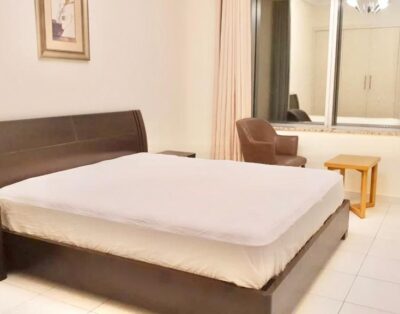 Furnished master room available for rent in Financial Centre